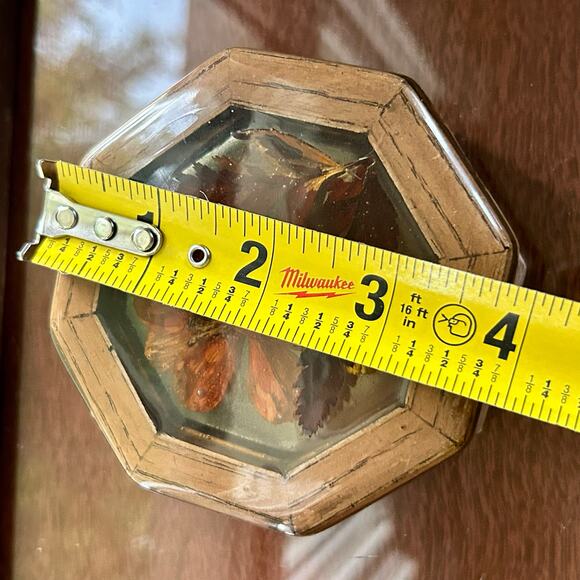 Vintage Octagon Wood Trinket Box with Pressed Flowers - 1970s Keepsake Box - Picture 9 of 10